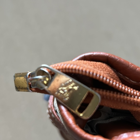 AUTHENTIC BURBERRY HANDBAG TOTE - Picture 8 of 8